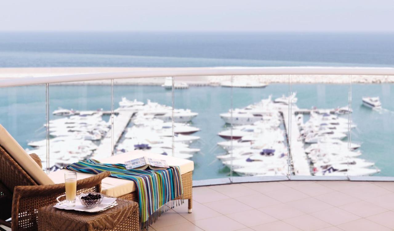Four Seasons Hotel 5*