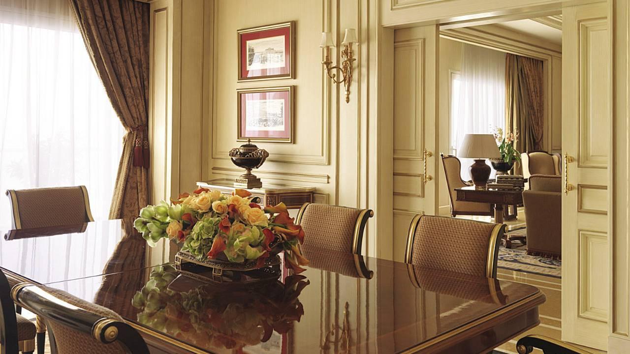 Four Seasons 5*